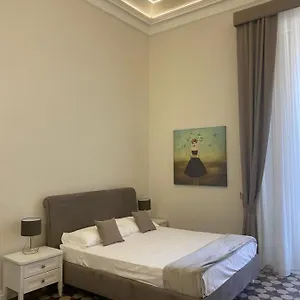Apartment Domus Iole Nel Centro Storico, Catania